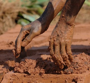 Prendre appui sur le corps et les mots pour explorer sa terre intérieure